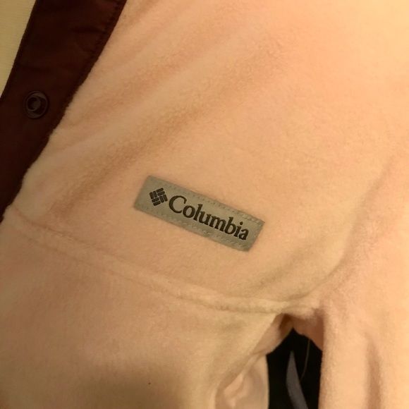 Columbia Ladies Light Pink Buttoned Sweater- L - Picture 7 of 8